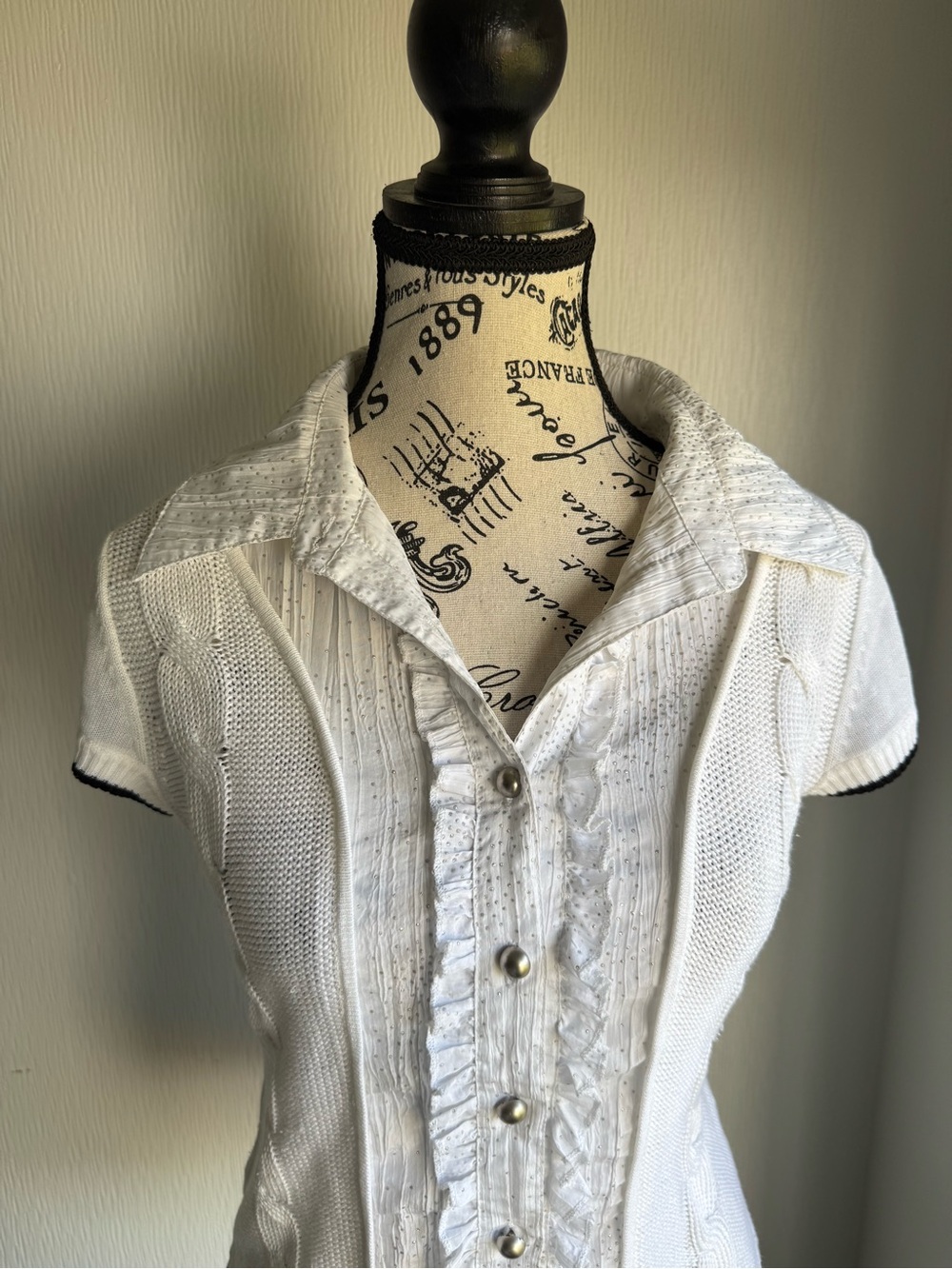 White Short-Sleeve Knit Button-Up Top with Ruffle Front - Picture 4 of 5